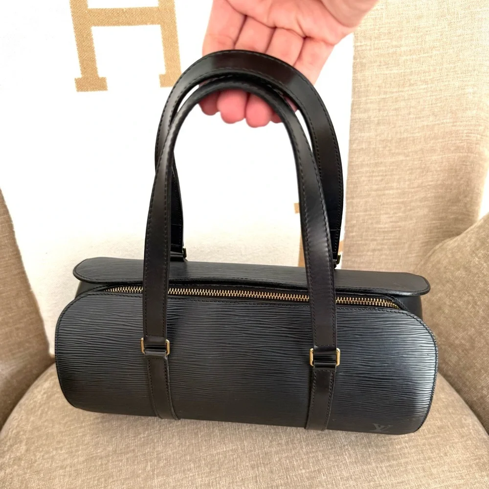 Authentic Louis Vuitton Soufflot bag Black Epi Leather with mini pouch M52862